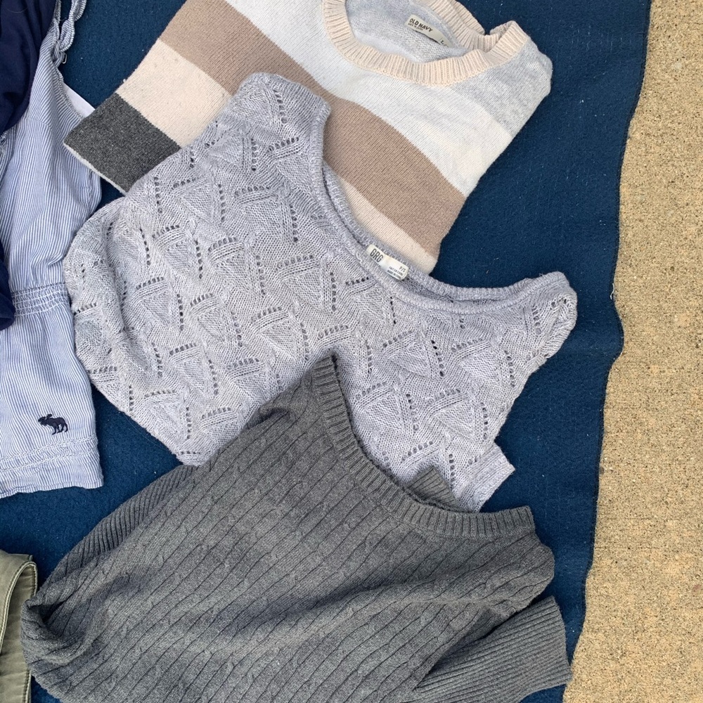 Sweaters 🍁 BUNDLE AND SAVE $$